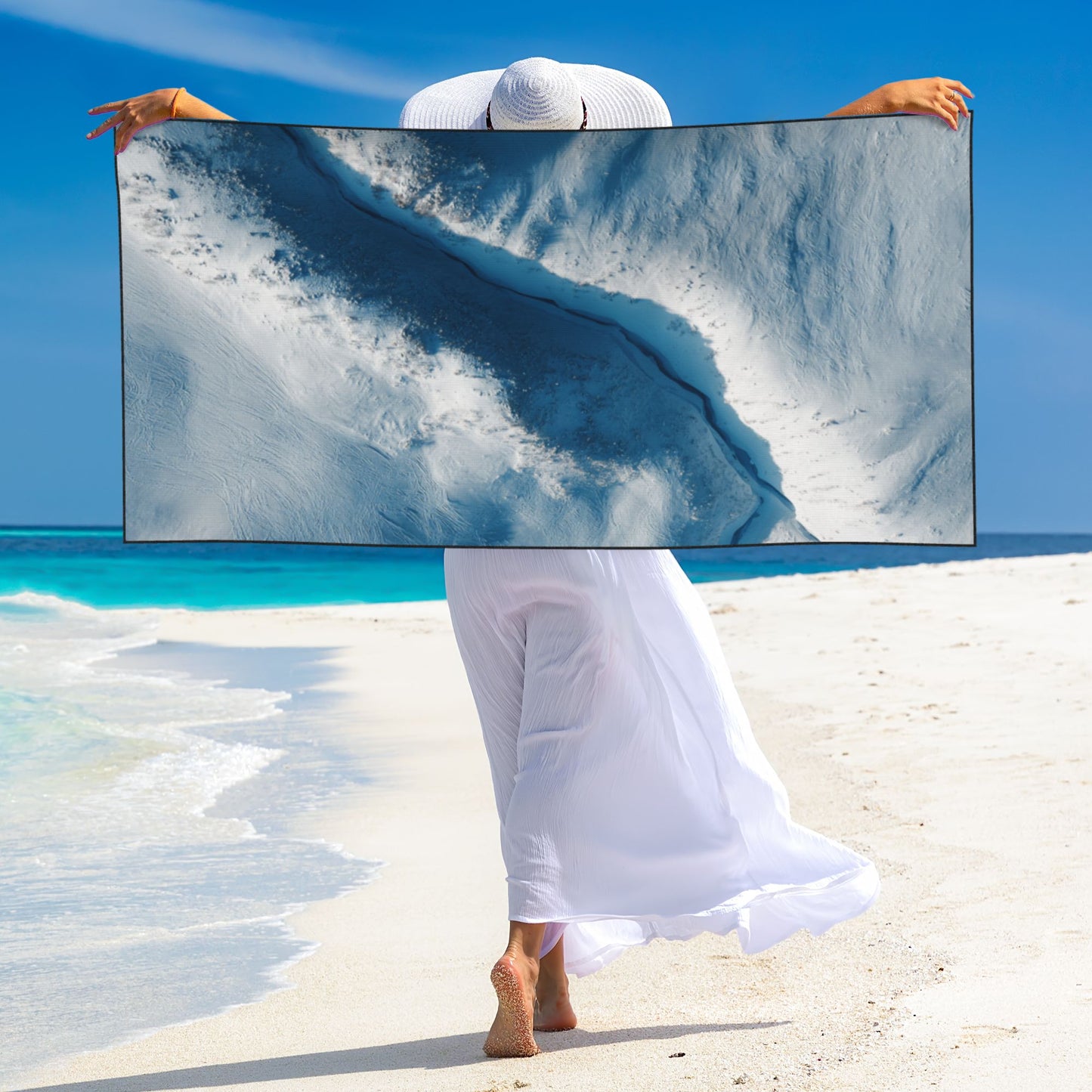 Glacier Blue River Texture Peach Skin Beach Towel – 55×27.5in Minimalist Snowy Landscape Quick-Dry Travel Tapestry